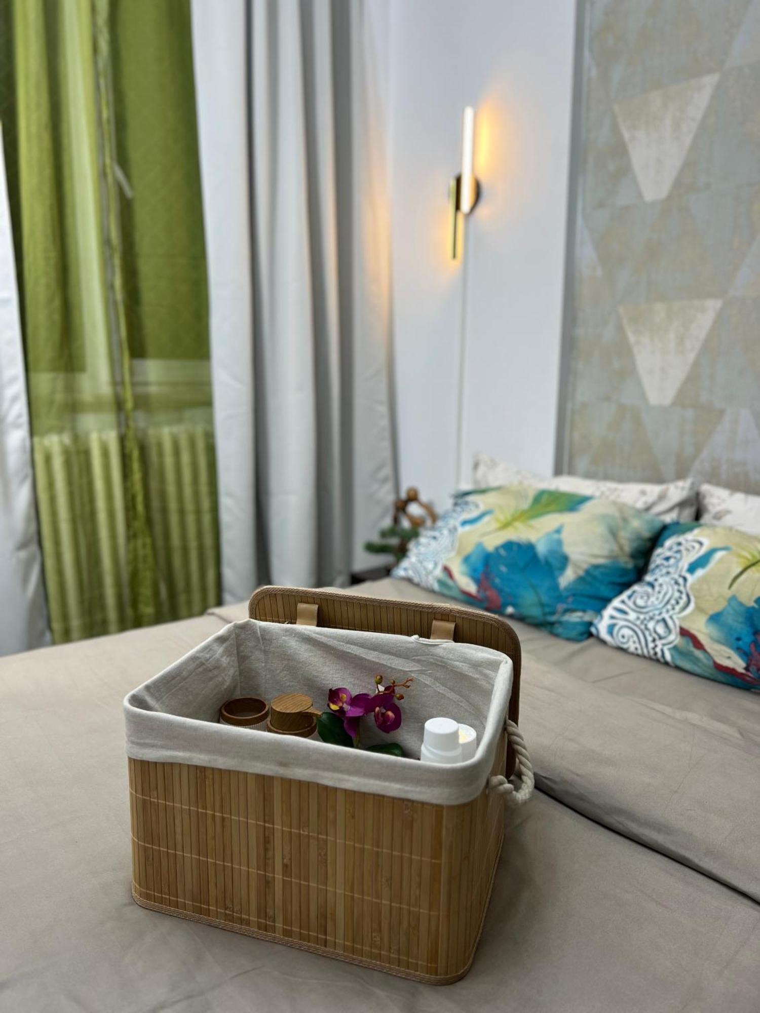 Kiwi Apart-Hotel 1Br Wi-Fi Free - Close To Old Town - Cozy Location - Shorter Or Longer Stay - R&M Boutique Bükreş Dış mekan fotoğraf